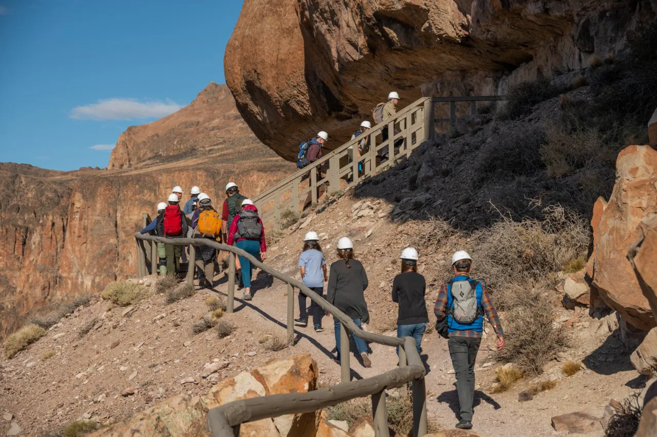 Cuevas de las Manos1