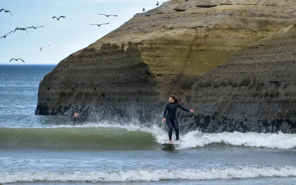 2. Surf en Monte León - cortesía de Maxi Martínez
