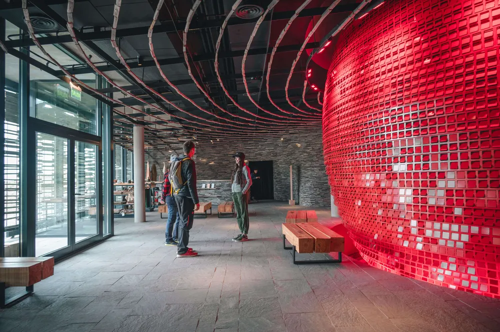 4- Romina Vitale, anfitriona del Planetario - foto de Horacio Barbieri