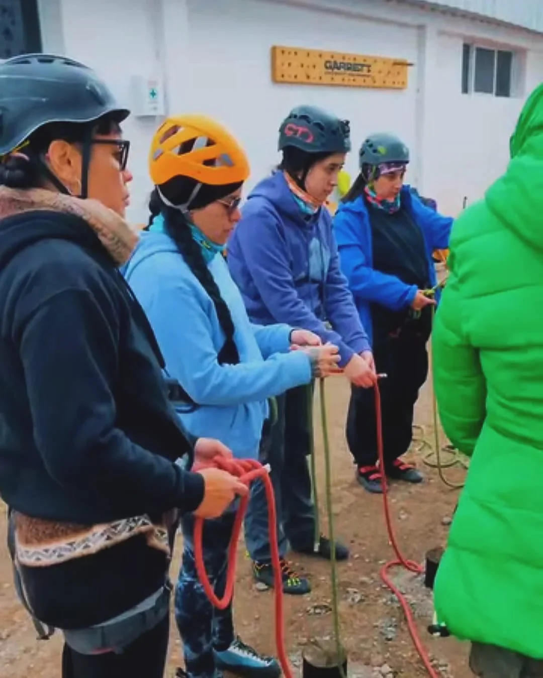 MUJERES A LA ROCA (10)