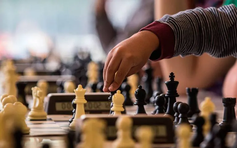 Los organizadores del Torneo de Ajedrez informan que el sistema de competencia será el suizo a 5 rondas