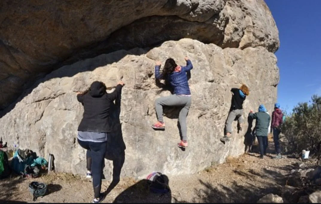 MUJERES A LA ROCA (7)