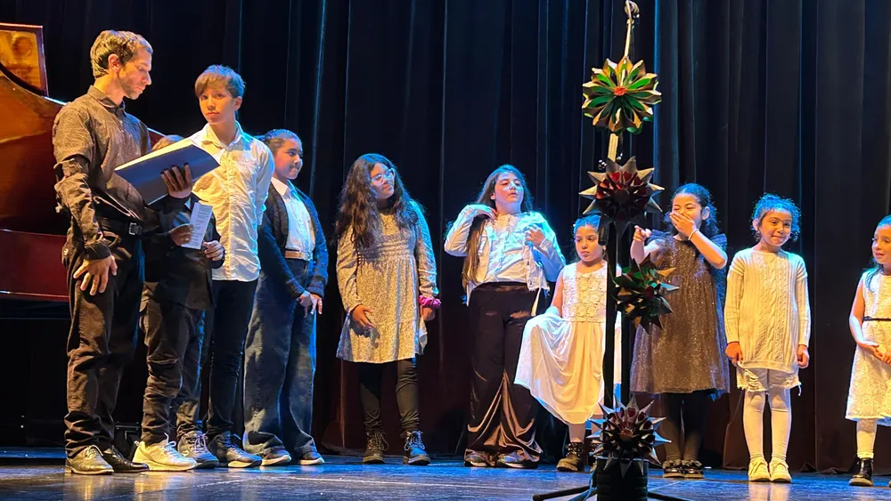 PHOTO-2025-12-05-22-01-14