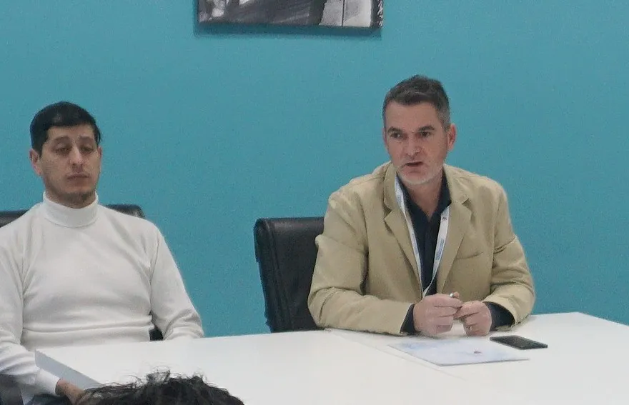 Dr. Suarez Moré (izq), junto al Presidente del Consejo de Administracion, Abg. Eduardo Cini.