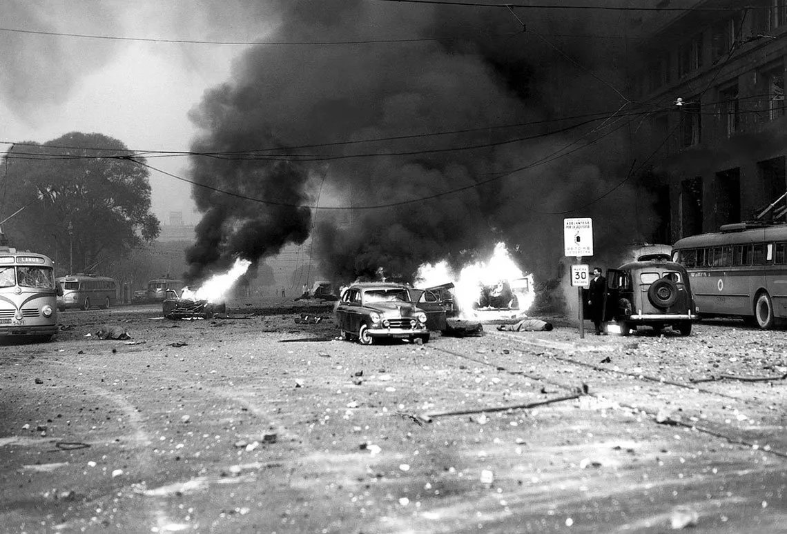 bombardeo plaa de mayo