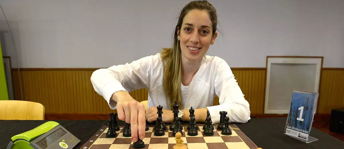 1528395946-portada-carolina-lujan-1200x519
