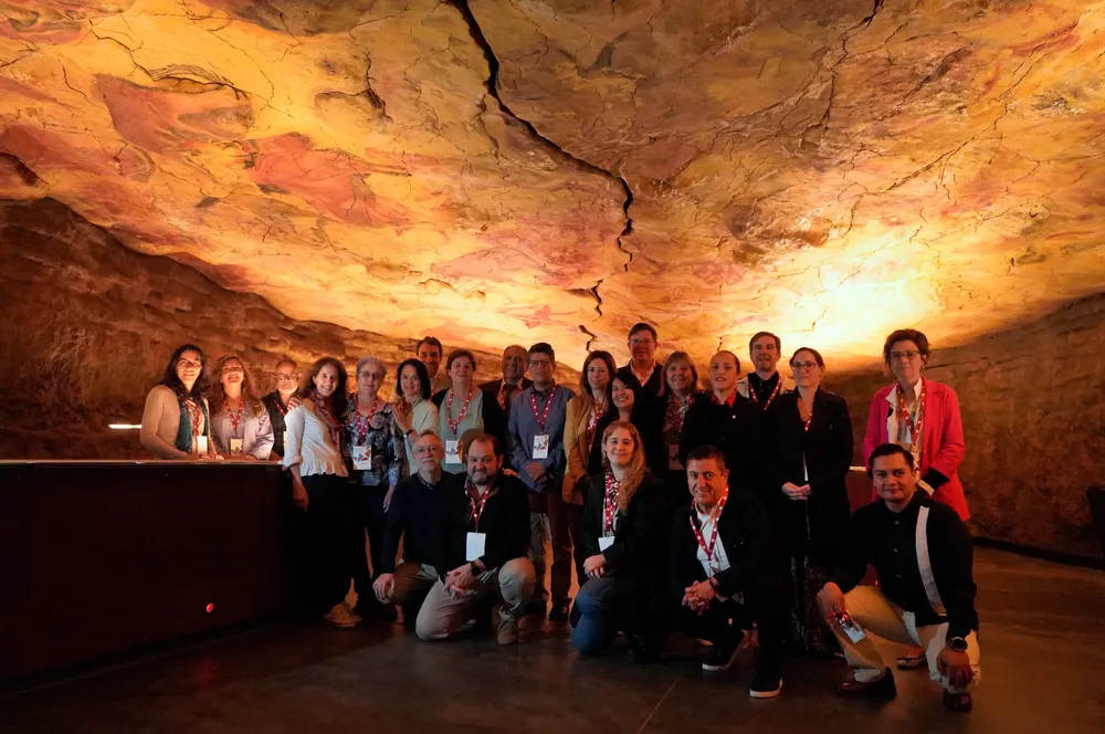 Cueva de las Manos, presente en España y anfitriona en Santa Cruz (2)