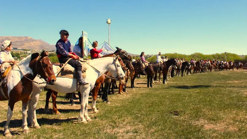 45719078_1920000704758649_2360190241182056448_n