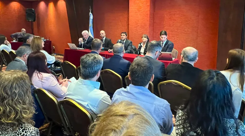 385062271_345873981147350_4728071965043225220_n