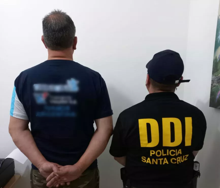 detenido e incomunicado