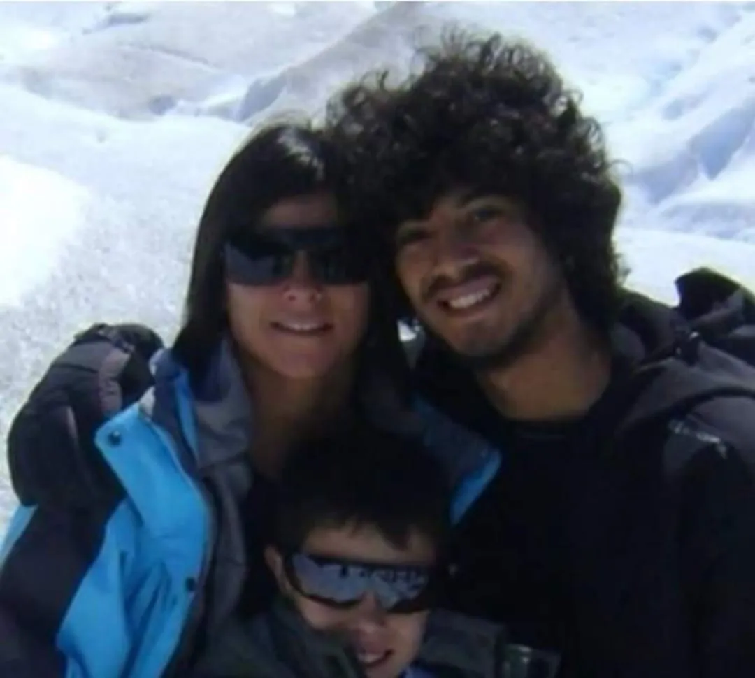 d7323102-1a54-4048-80a5-7235e8e5e5c5