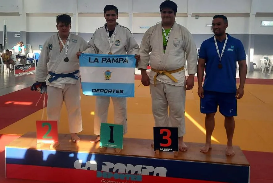 WhatsApp Image 2023-11-29 at 19.39.15 (1)